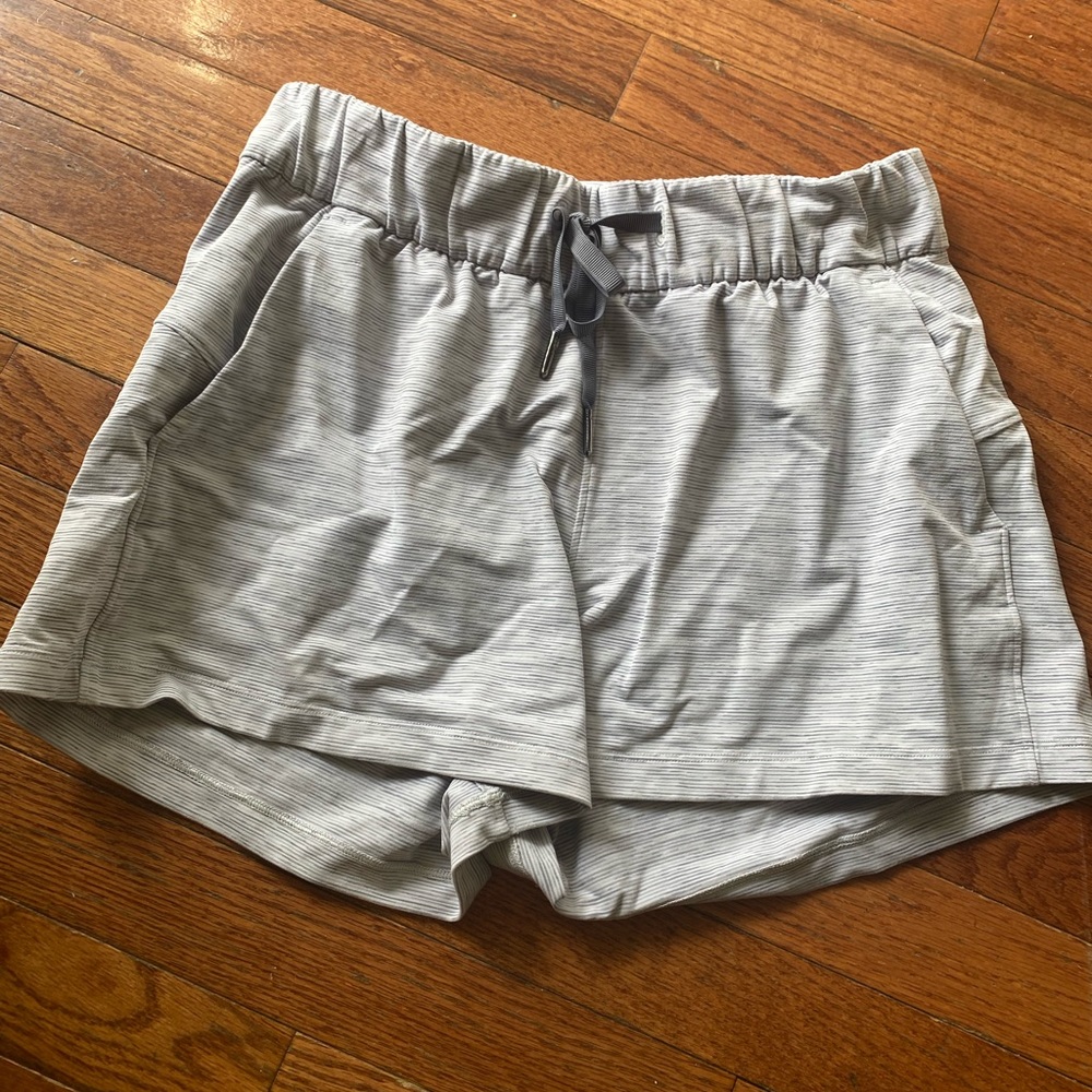 Lulu lemon striped tie up shorts